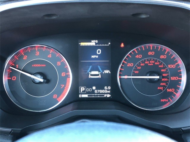 Subaru Impreza Vehicle Full-screen Gallery Image 13