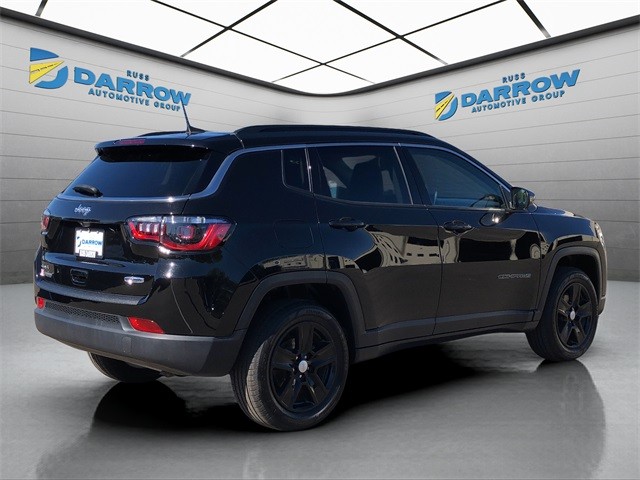 Jeep Compass Vehicle Full-screen Gallery Image 5