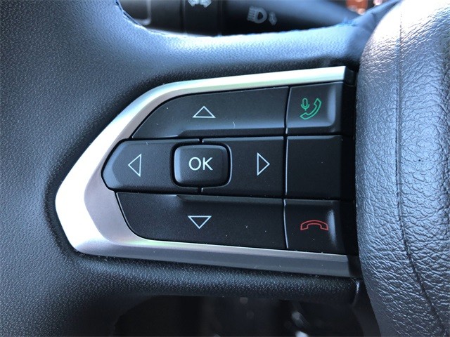 Jeep Compass Vehicle Full-screen Gallery Image 9