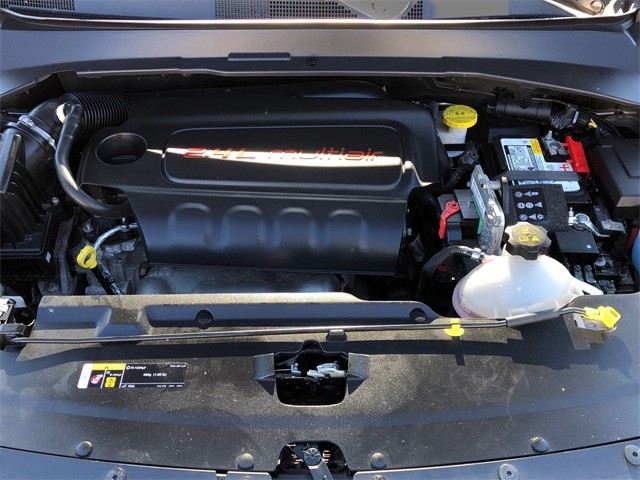 Jeep Compass Vehicle Full-screen Gallery Image 19