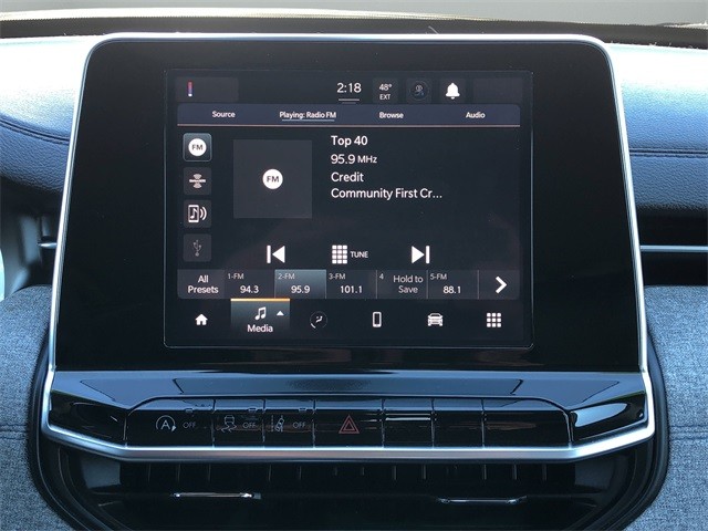 Jeep Compass Vehicle Full-screen Gallery Image 22