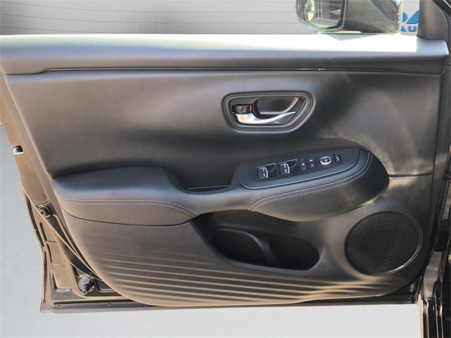 Honda HR-V Vehicle Full-screen Gallery Image 11