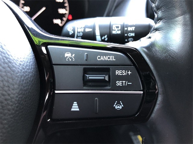 Honda HR-V Vehicle Full-screen Gallery Image 18