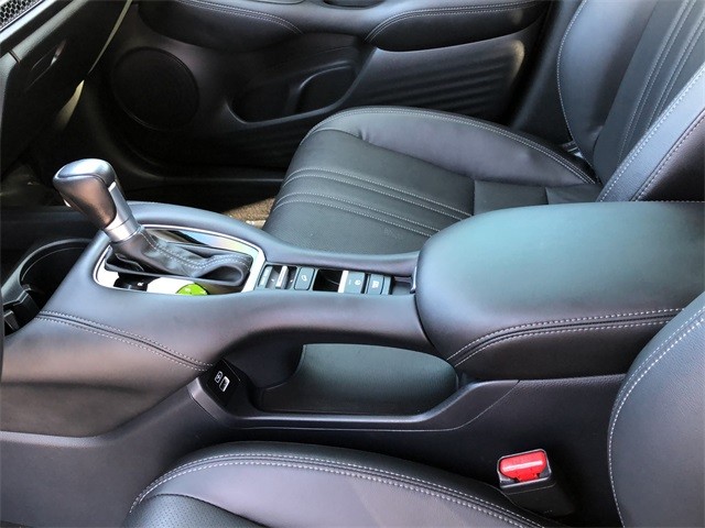 Honda HR-V Vehicle Full-screen Gallery Image 20