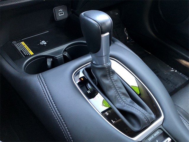 Honda HR-V Vehicle Full-screen Gallery Image 25