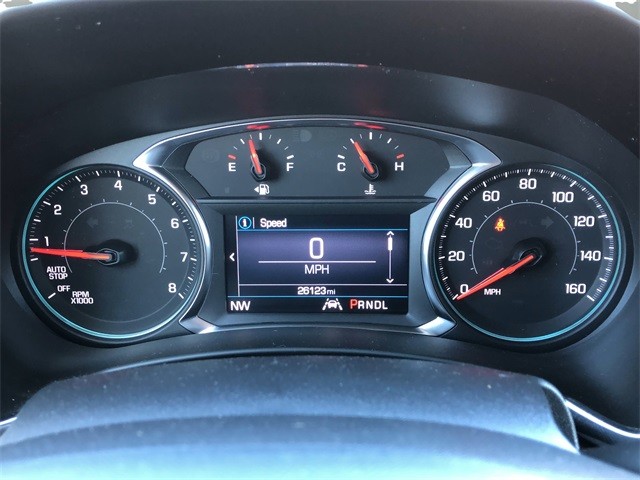 Chevrolet Equinox Vehicle Full-screen Gallery Image 13