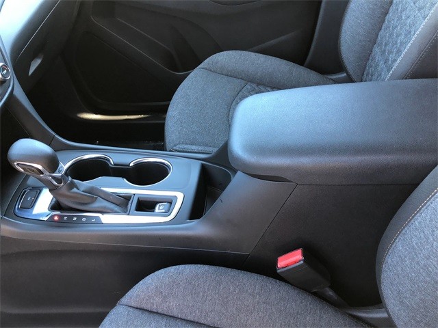 Chevrolet Equinox Vehicle Full-screen Gallery Image 20