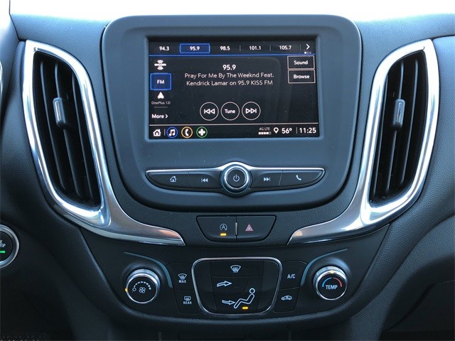 Chevrolet Equinox Vehicle Full-screen Gallery Image 21