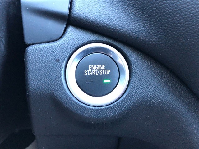 Chevrolet Equinox Vehicle Full-screen Gallery Image 24