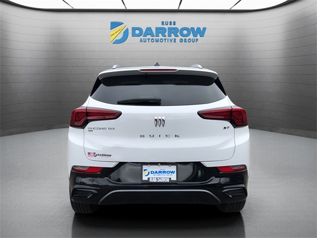 Buick Encore GX Vehicle Full-screen Gallery Image 4