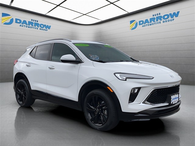 Buick Encore GX Vehicle Full-screen Gallery Image 7