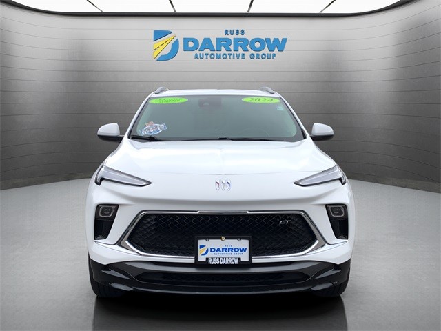 Buick Encore GX Vehicle Full-screen Gallery Image 8