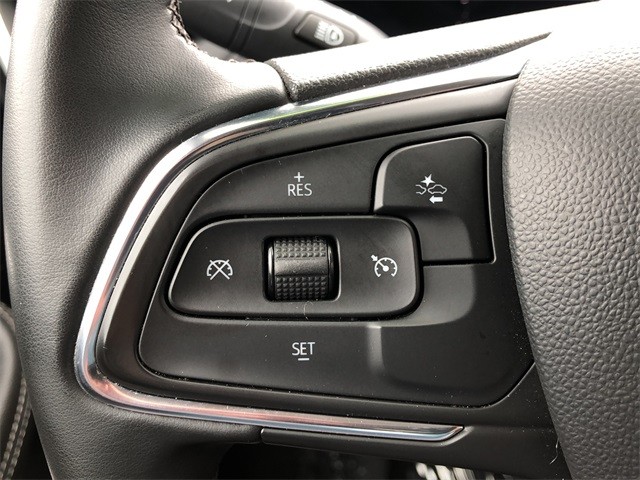 Buick Encore GX Vehicle Full-screen Gallery Image 9