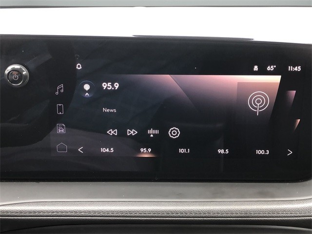 Buick Encore GX Vehicle Full-screen Gallery Image 21