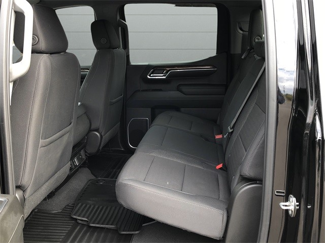 GMC Sierra 1500 Vehicle Full-screen Gallery Image 16