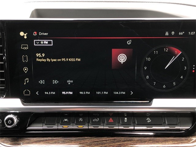 GMC Sierra 1500 Vehicle Full-screen Gallery Image 20