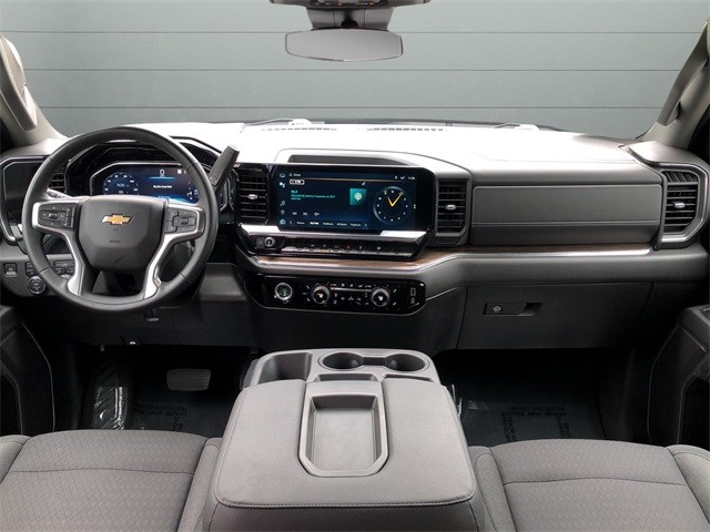 Chevrolet Silverado 1500 Vehicle Full-screen Gallery Image 12