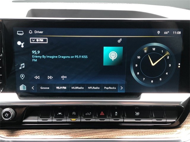 Chevrolet Silverado 1500 Vehicle Full-screen Gallery Image 20