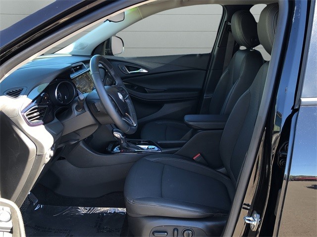 Buick Encore GX Vehicle Full-screen Gallery Image 10