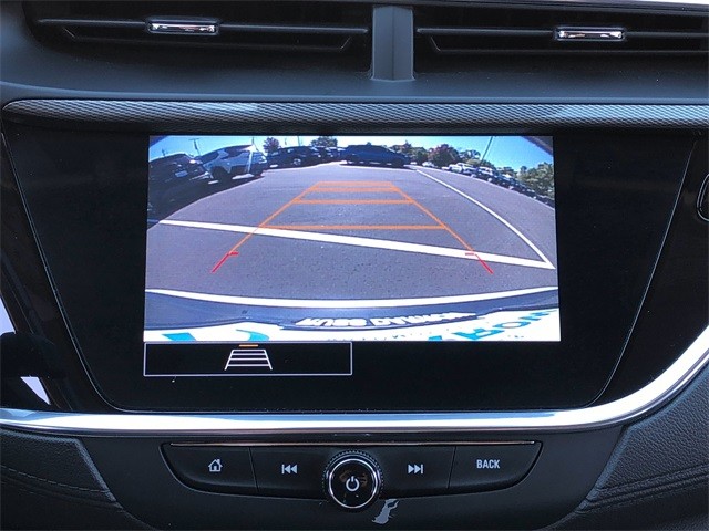 Buick Encore GX Vehicle Full-screen Gallery Image 22