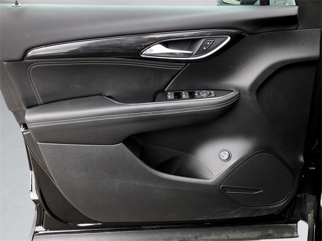 Buick Envision Vehicle Full-screen Gallery Image 29