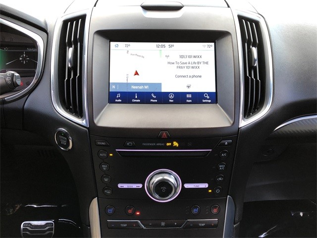 Ford Edge Vehicle Full-screen Gallery Image 22