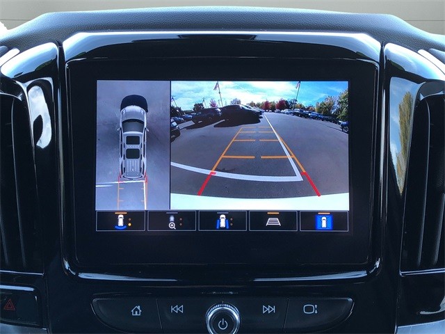 Chevrolet Traverse Vehicle Full-screen Gallery Image 24