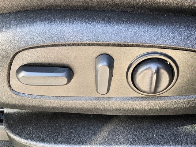 Chevrolet Traverse Vehicle Full-screen Gallery Image 29