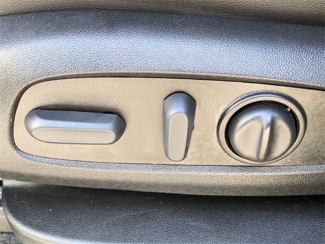 Chevrolet Traverse Vehicle Full-screen Gallery Image 29