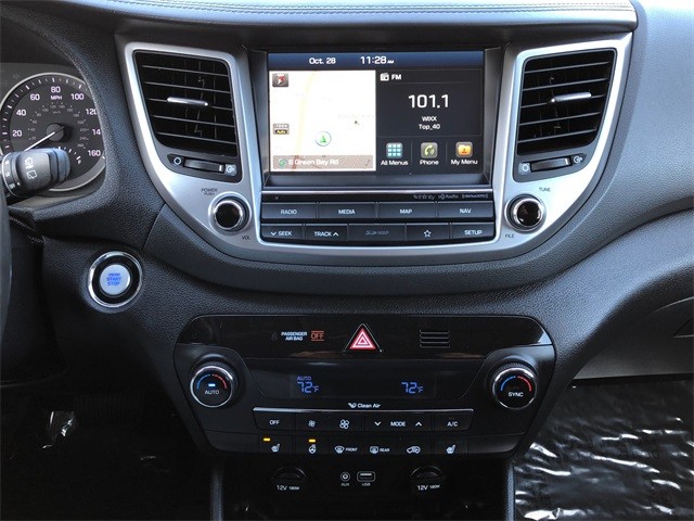 Hyundai Tucson Vehicle Full-screen Gallery Image 20