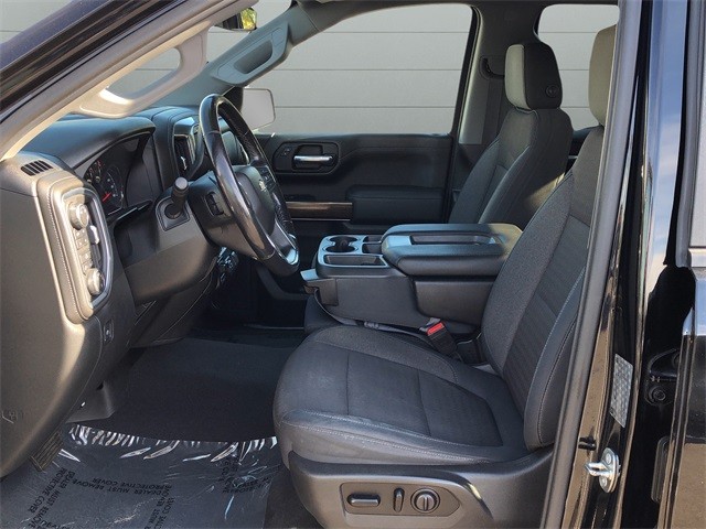 Chevrolet Silverado 1500 Vehicle Full-screen Gallery Image 10