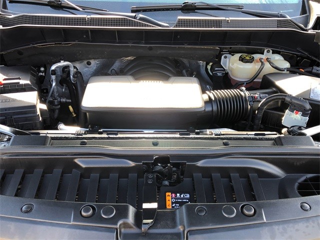 Chevrolet Silverado 1500 Vehicle Full-screen Gallery Image 18