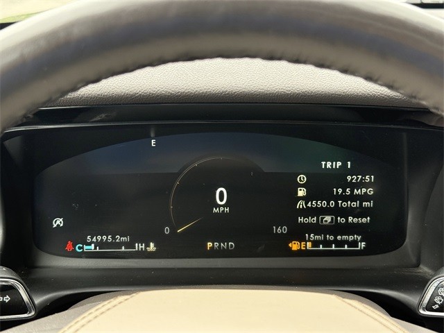 Lincoln Aviator Vehicle Full-screen Gallery Image 17