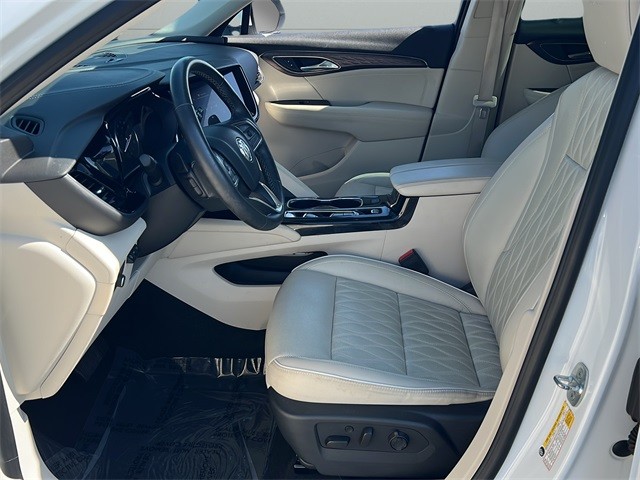 Buick Envision Vehicle Full-screen Gallery Image 11