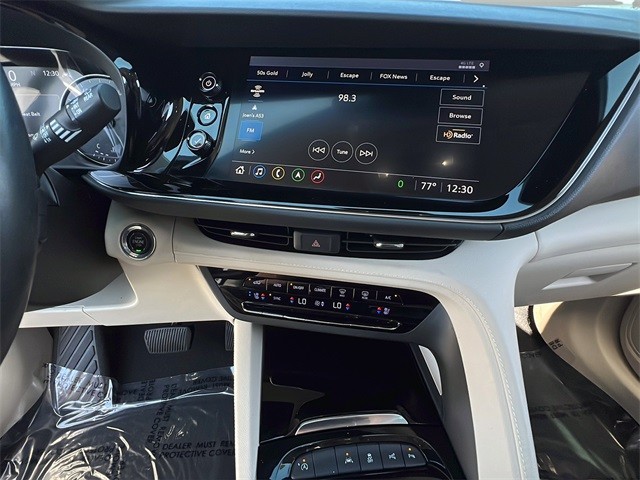 Buick Envision Vehicle Full-screen Gallery Image 17