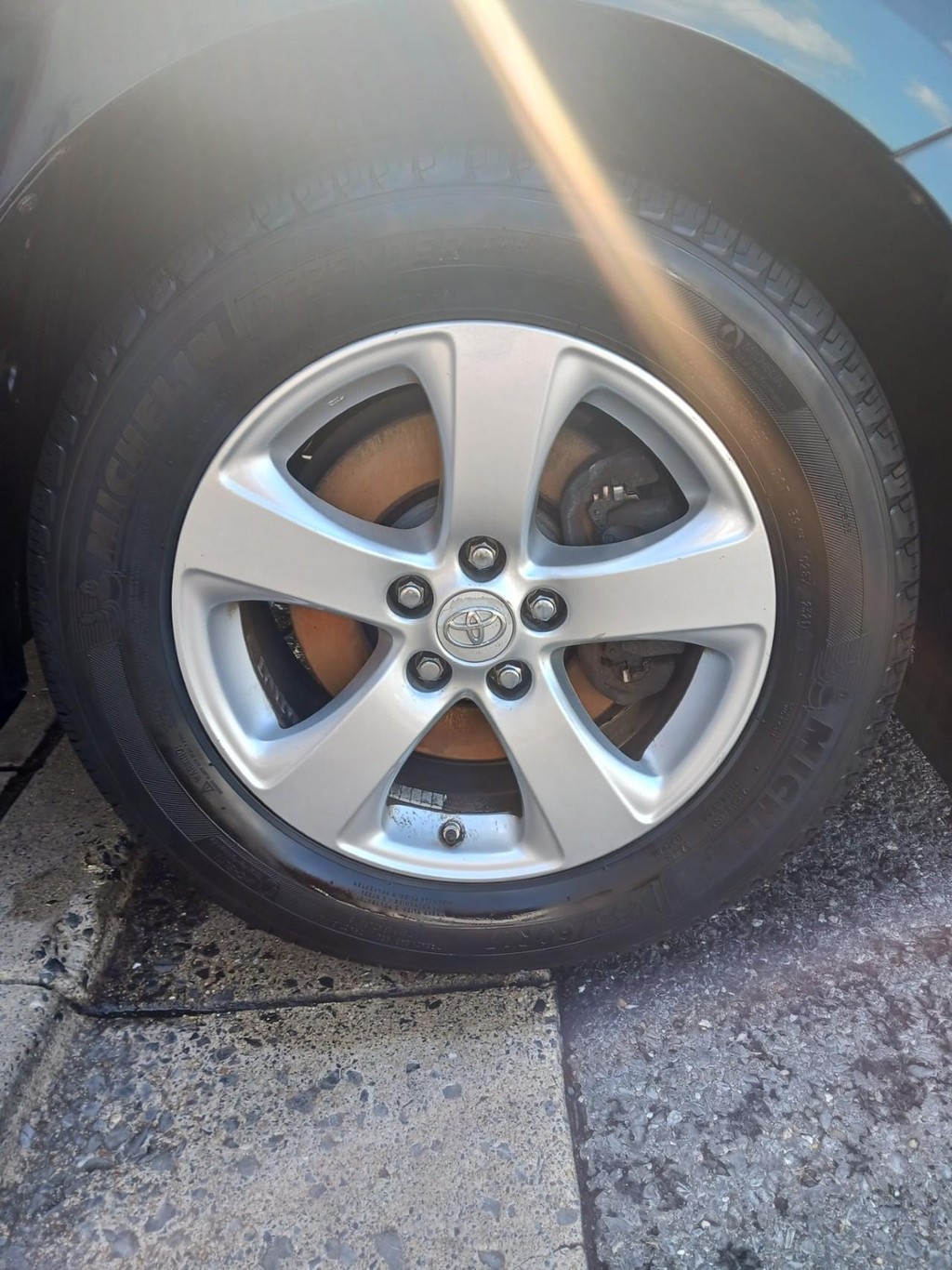 Toyota Sienna Vehicle Full-screen Gallery Image 05