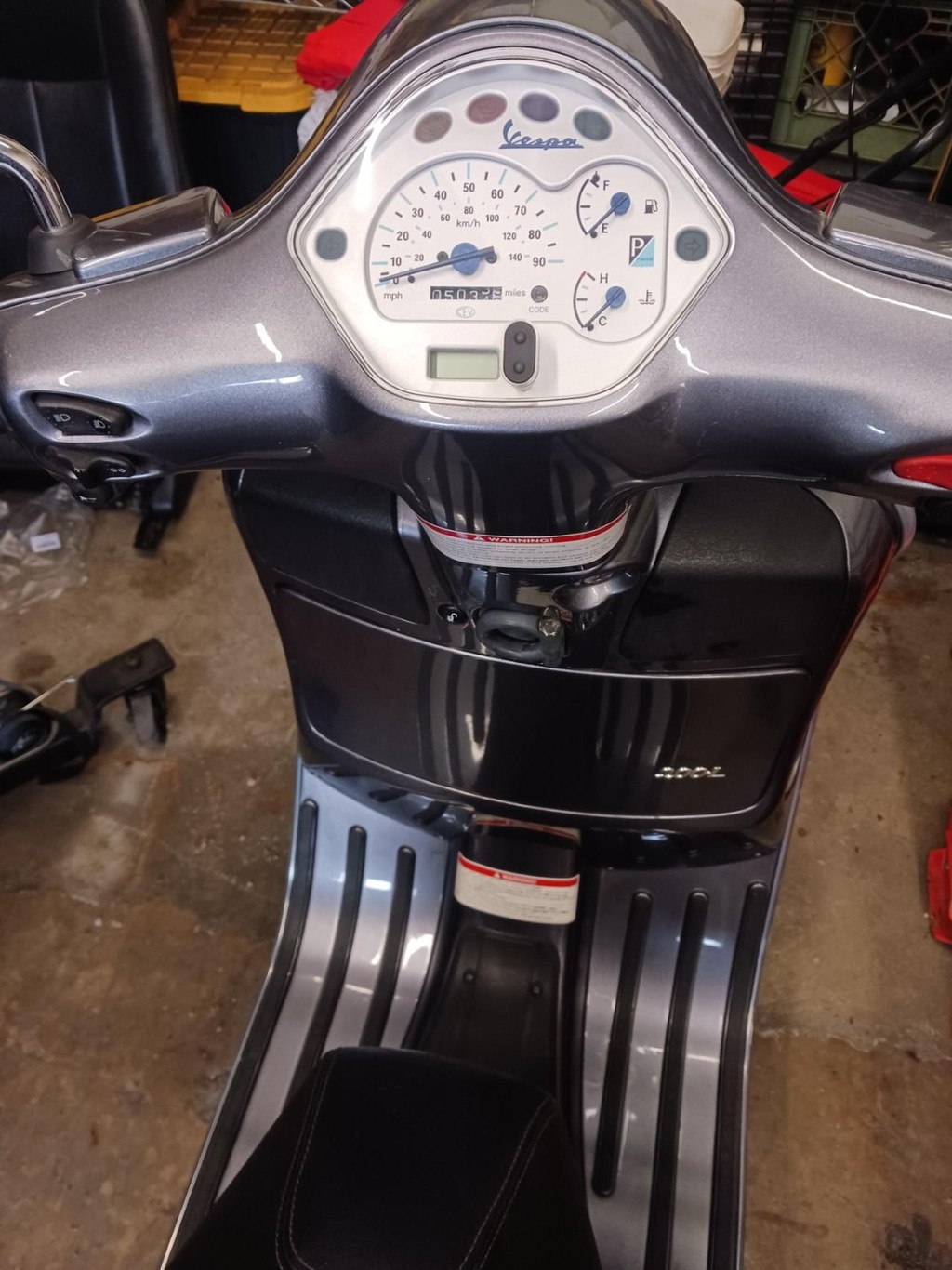 Other Vespa Granturismo Vehicle Full-screen Gallery Image 04
