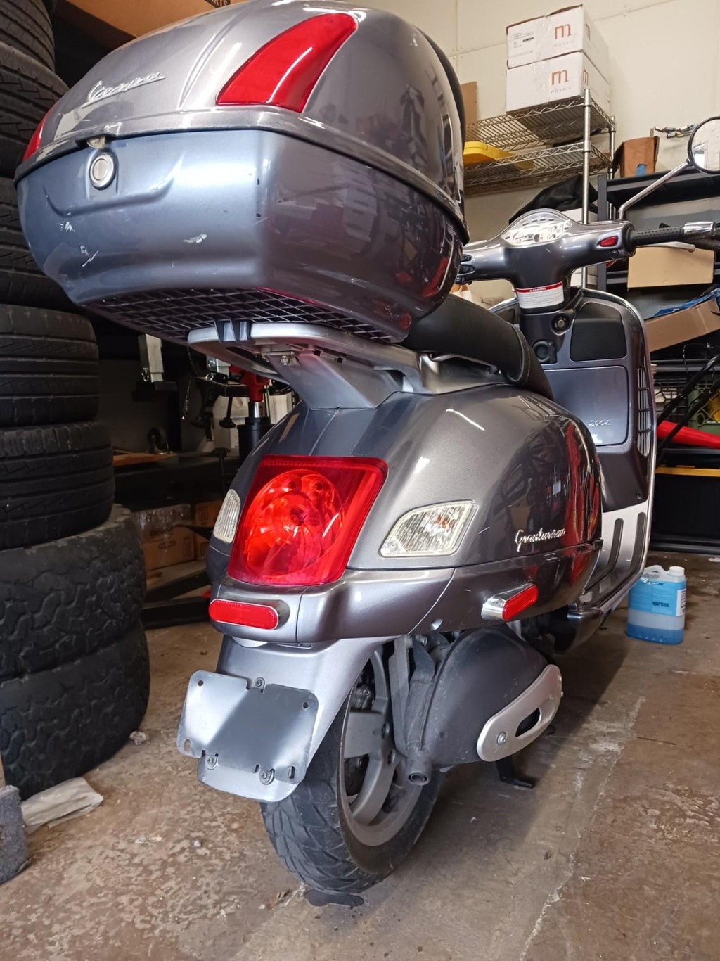 Other Vespa Granturismo Vehicle Full-screen Gallery Image 05