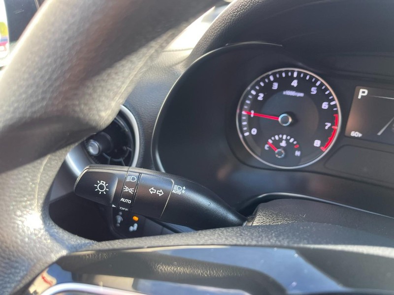 Kia Forte Vehicle Image 20