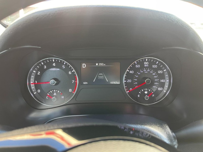 Kia Forte Vehicle Image 21