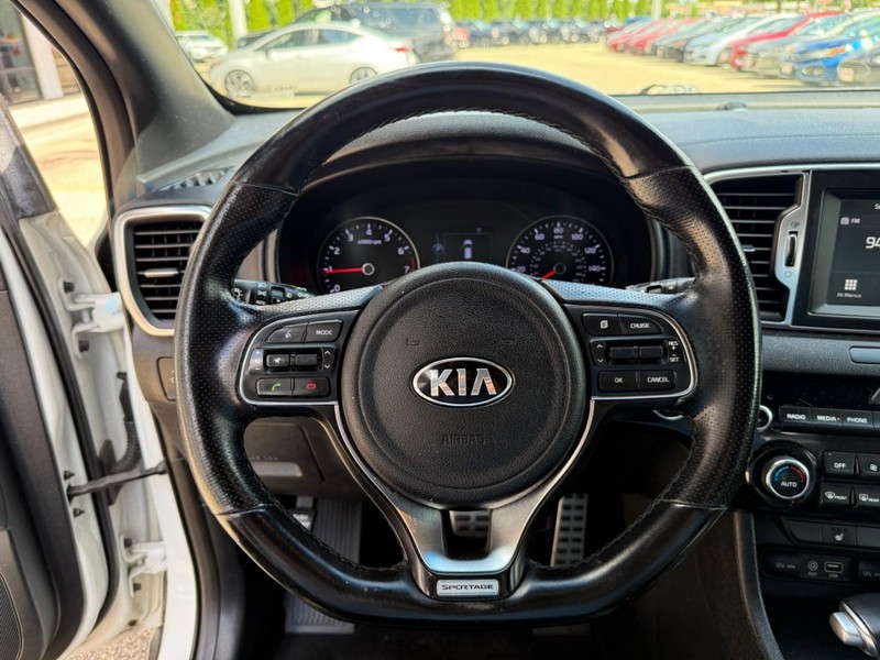 Kia Sportage Vehicle Image 19