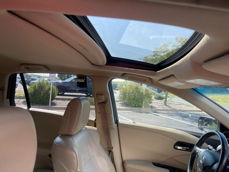 Acura RDX Vehicle Image 11