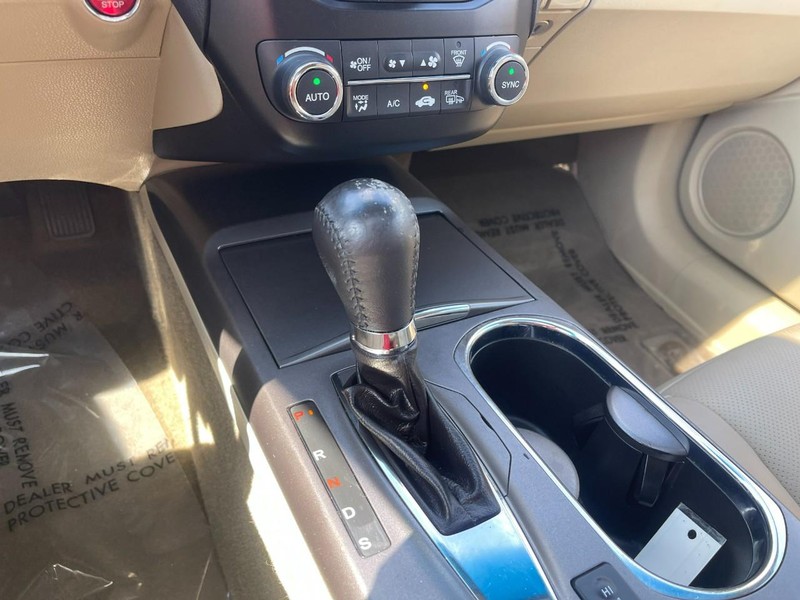 Acura RDX Vehicle Image 30