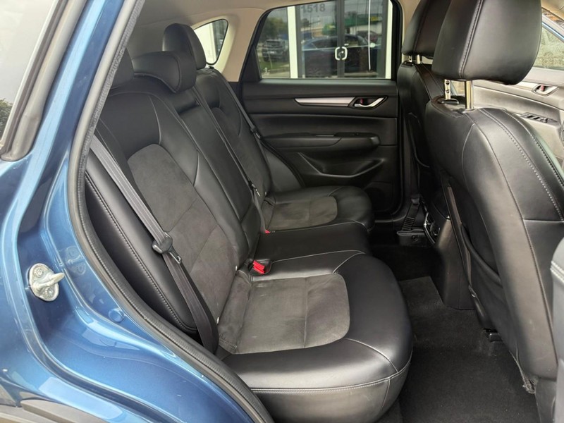 Mazda CX-5 Vehicle Image 14