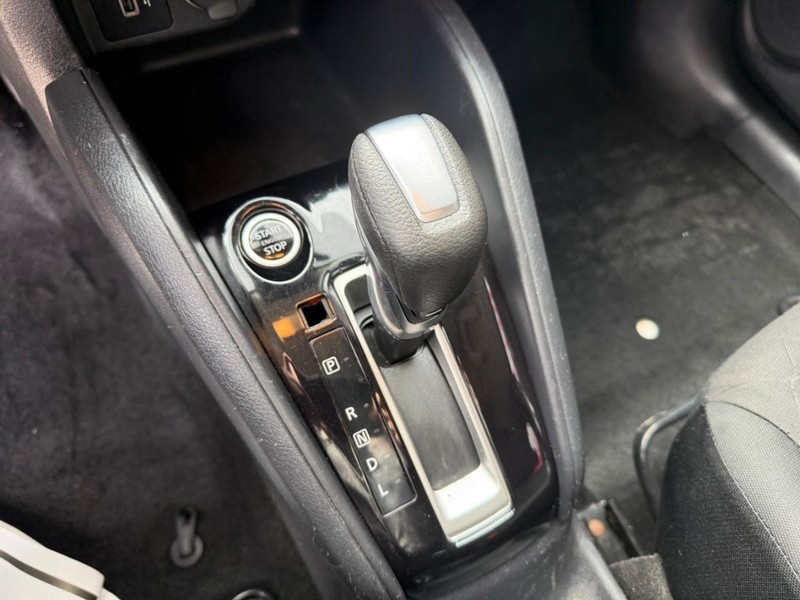 Nissan Kicks Vehicle Image 27