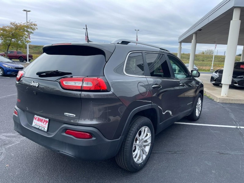 Jeep Cherokee Vehicle Image 03