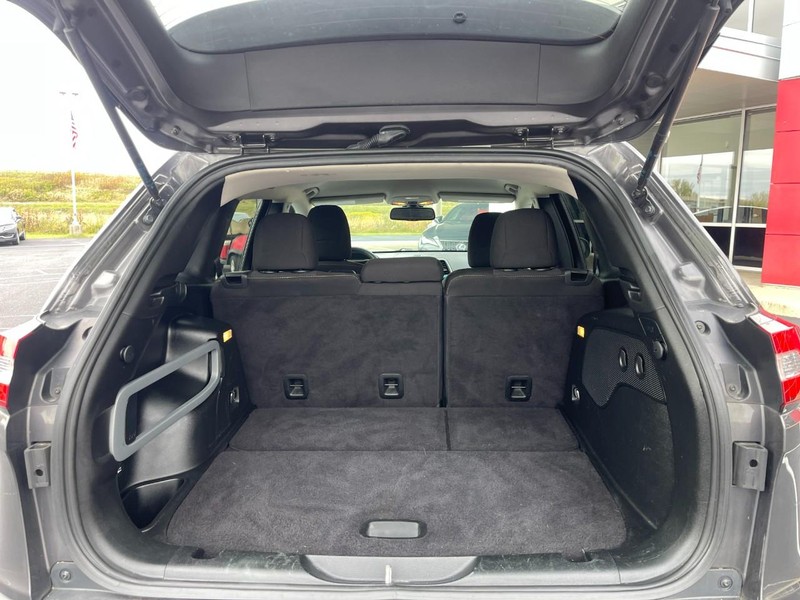 Jeep Cherokee Vehicle Image 12