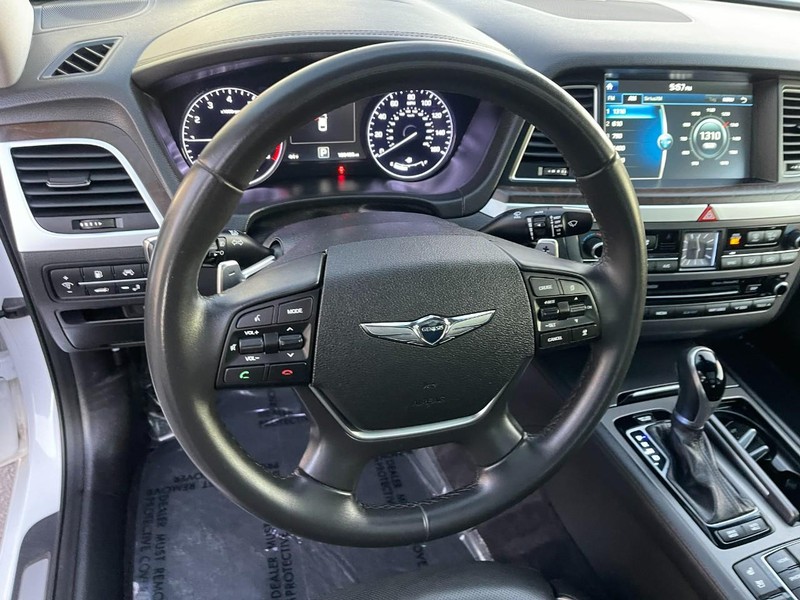 Genesis G80 Vehicle Image 27