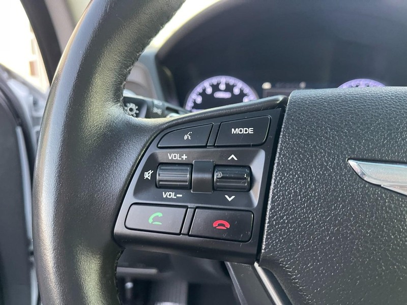 Genesis G80 Vehicle Image 28