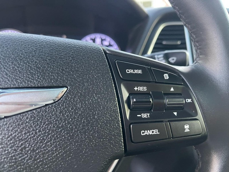 Genesis G80 Vehicle Image 29